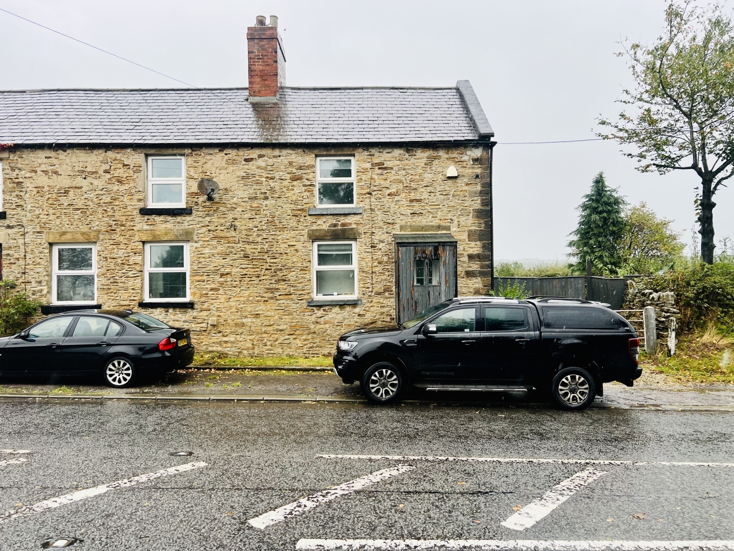 2 bedroom Semi-detached house For Sale