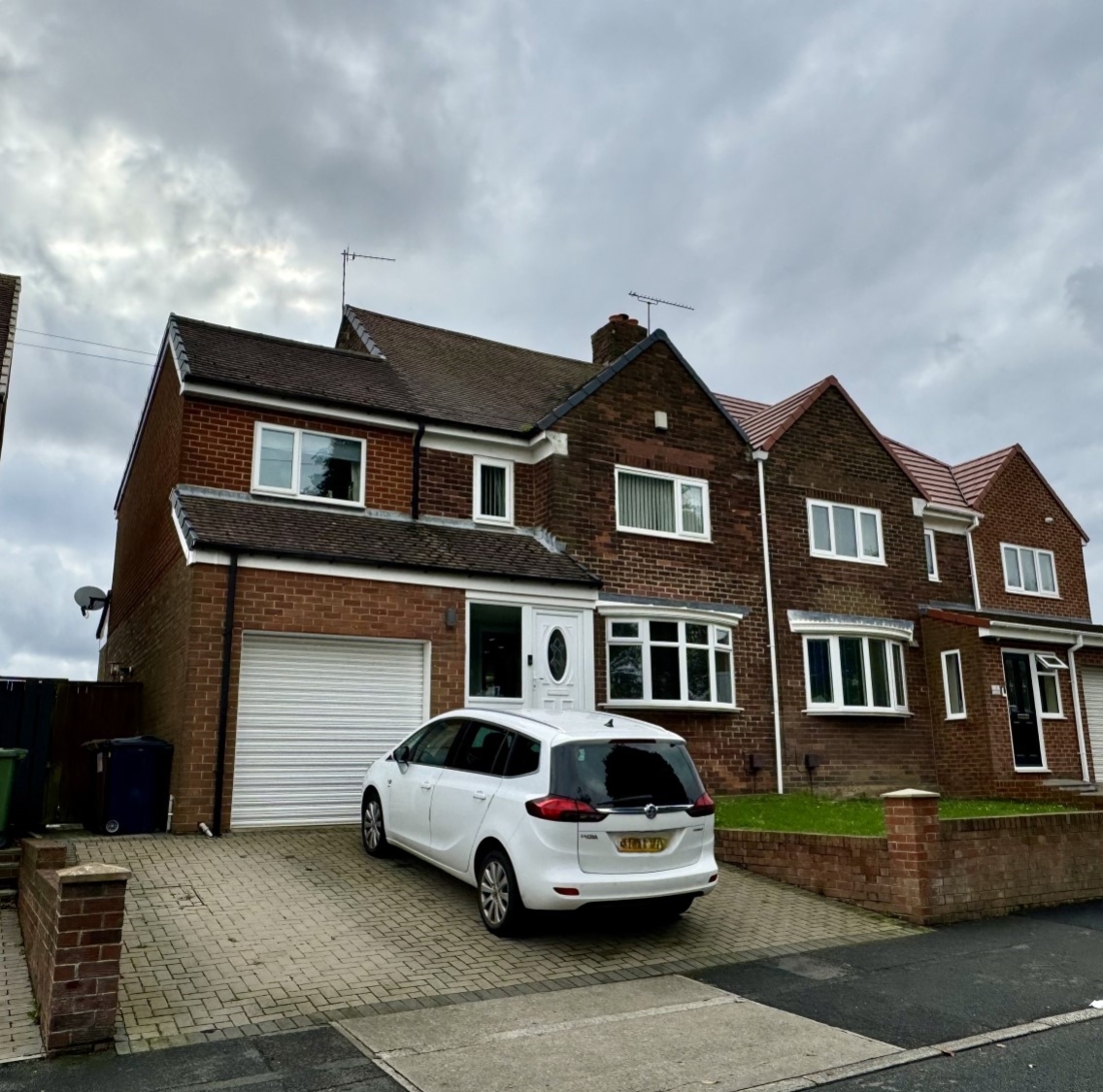 4 bedroom Semi-Detached For Sale
