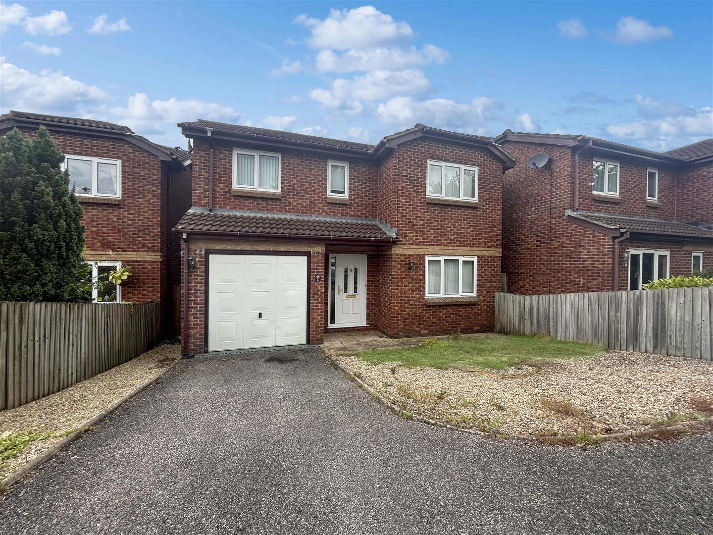 4 bedroom Detached house SSTC