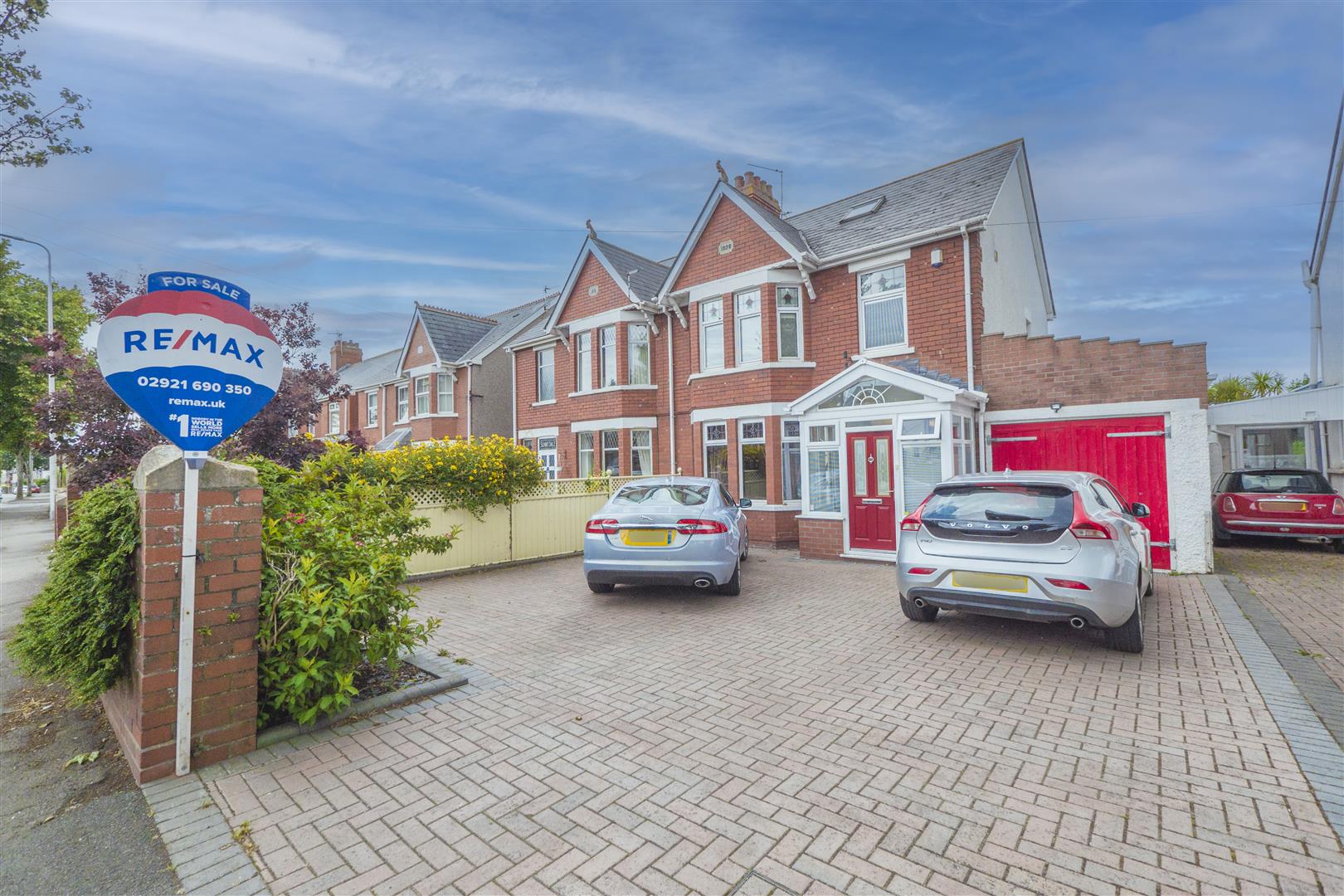 4 bedroom Semi-Detached House For Sale