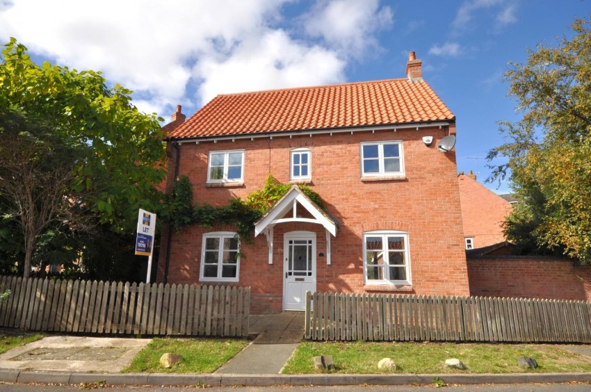 3 bedroom Detached house Let