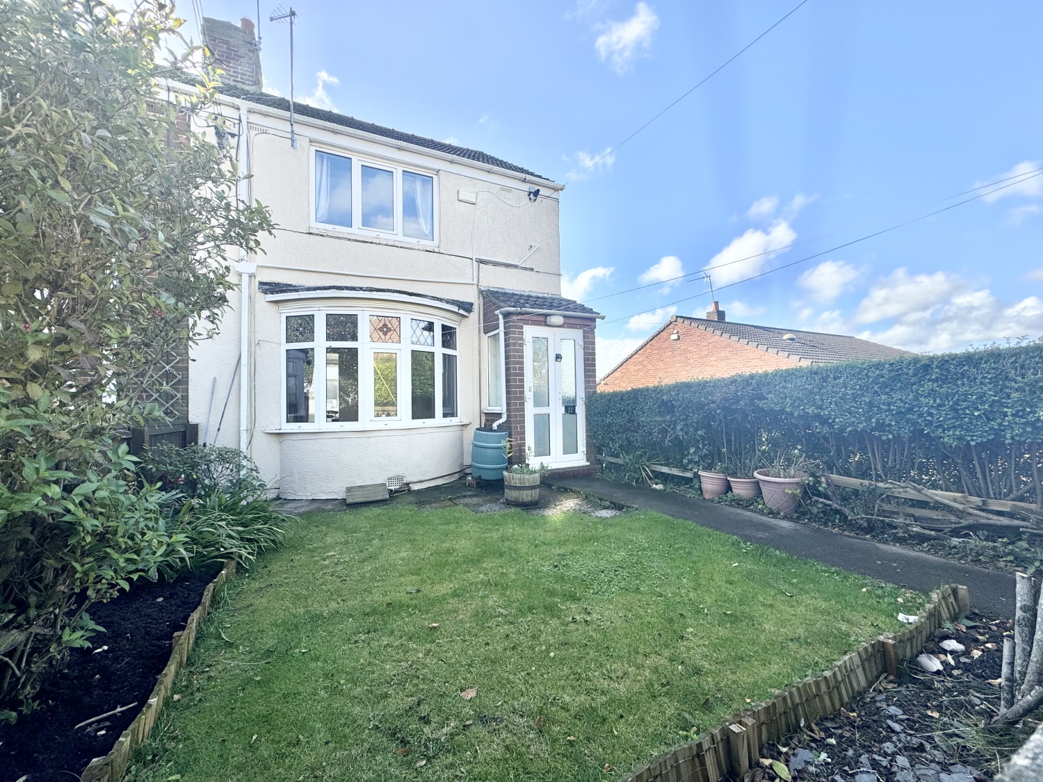 2 bedroom Terraced House Under Offer