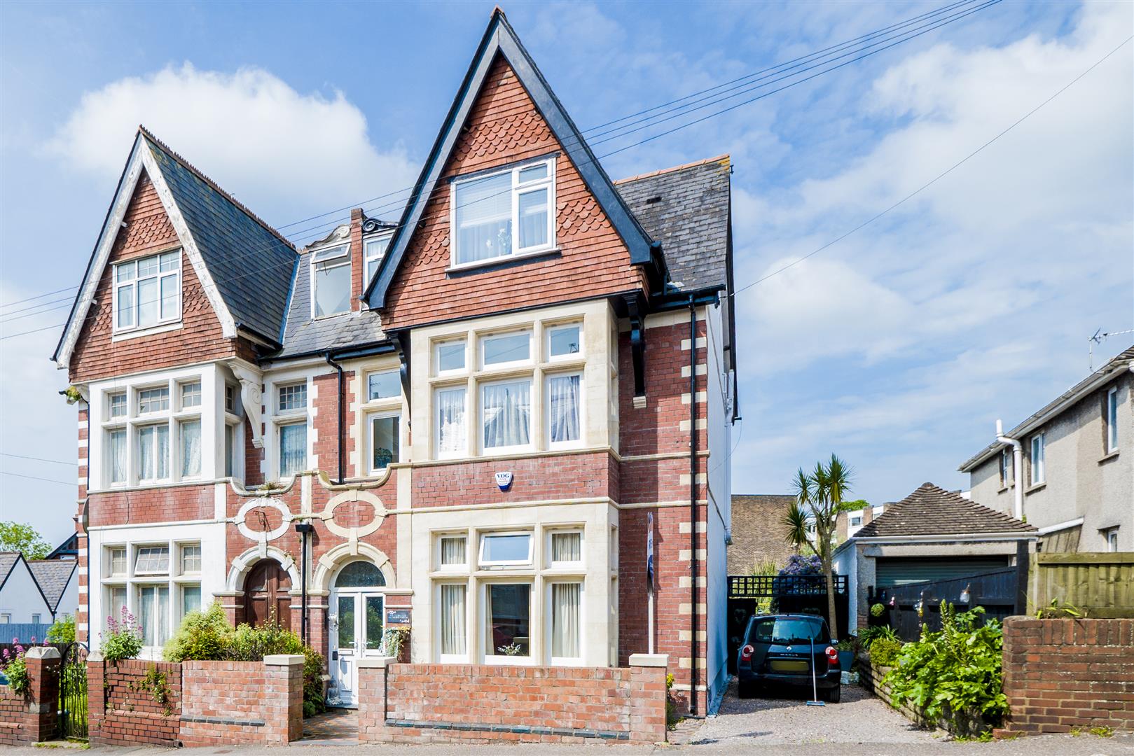 6 bedroom Semi-Detached House For Sale