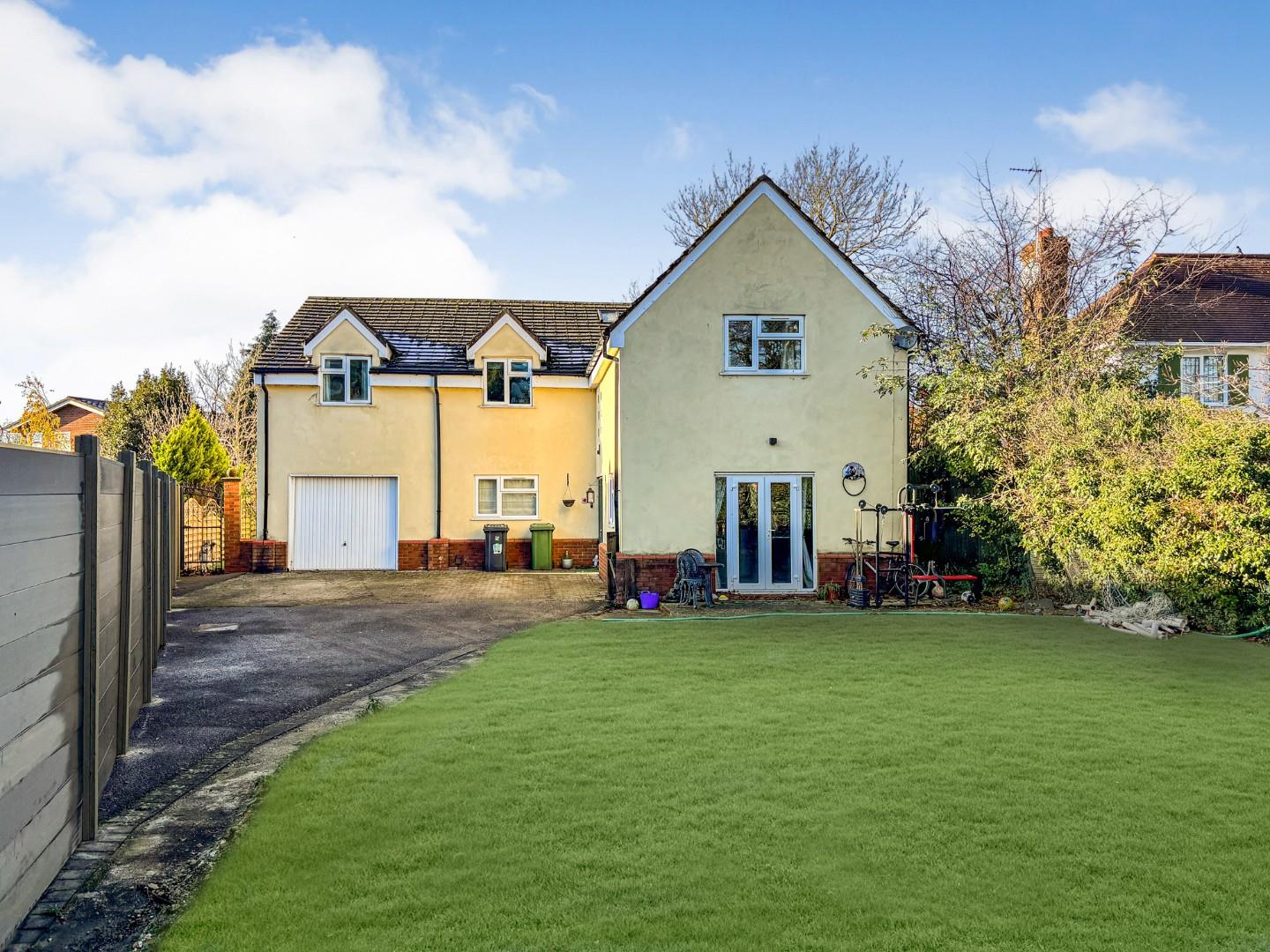 6 bedroom Detached house SSTC