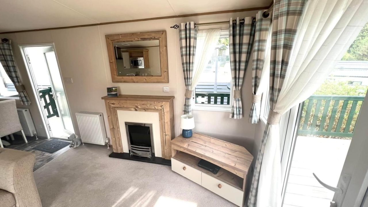 2 bedroom Static Home For Sale