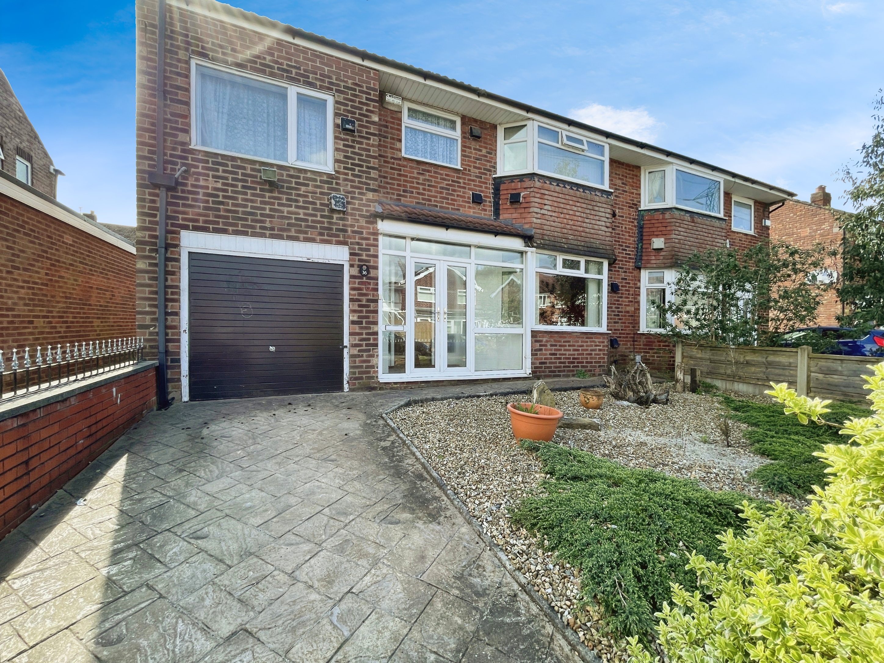4 bedroom House (unspecified) For Sale