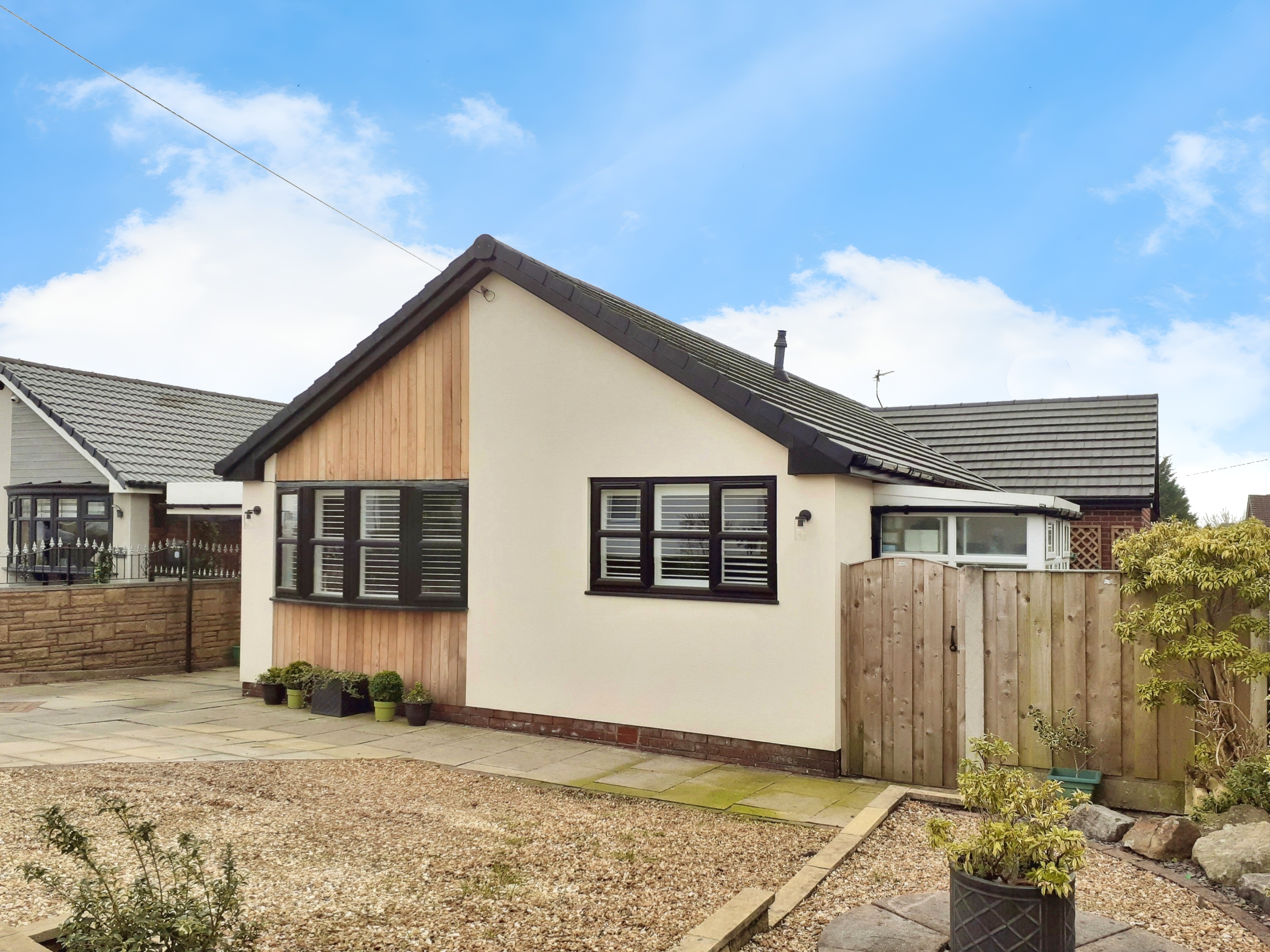 3 bedroom Bungalow For Sale