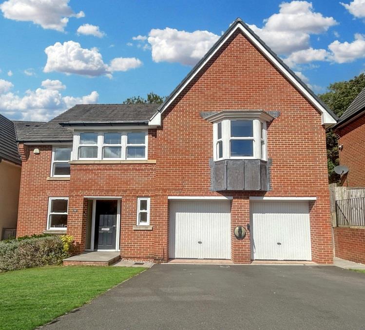 6 bedroom Detached House For Sale