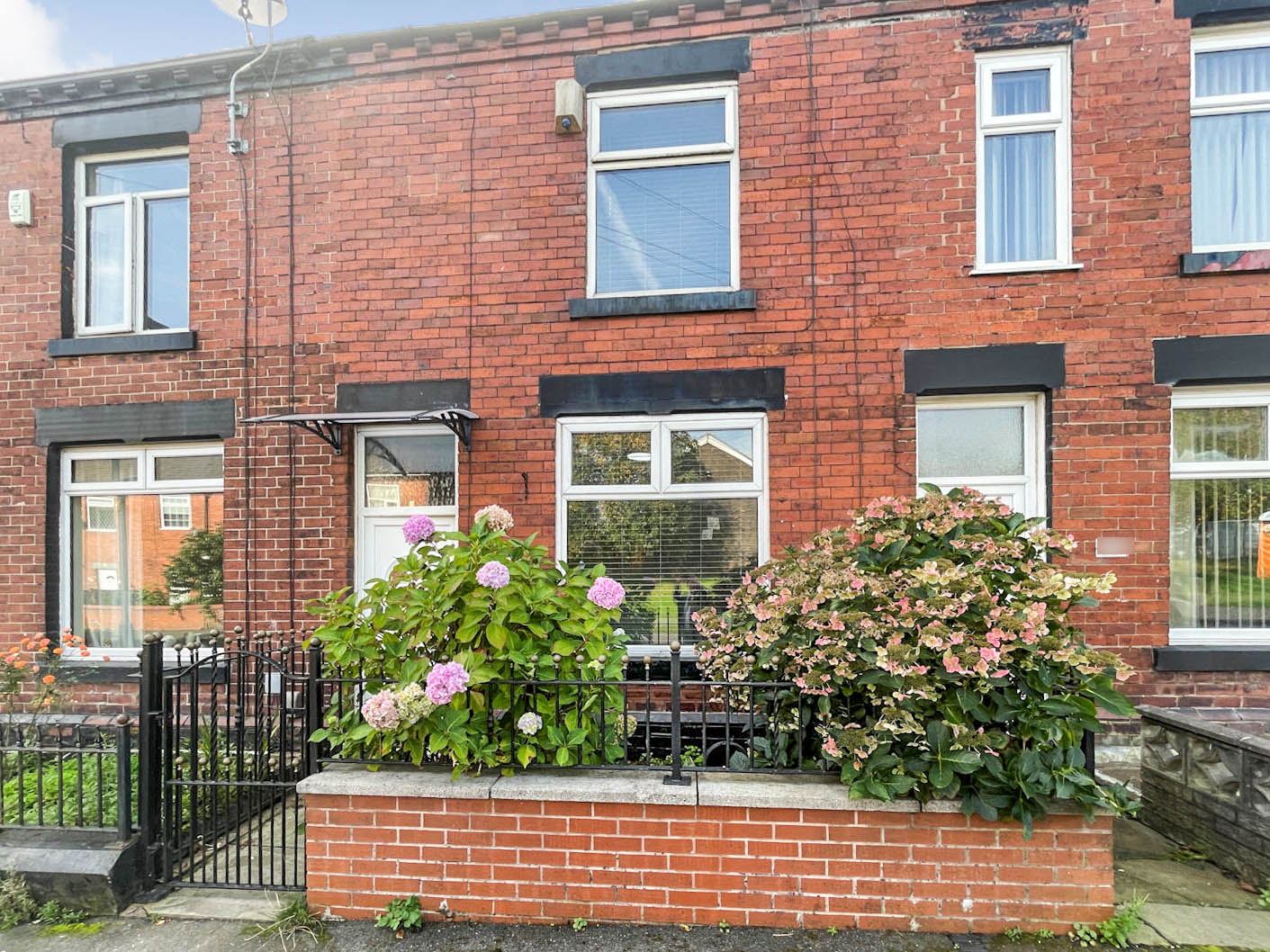 2 bedroom House (unspecified) SSTC