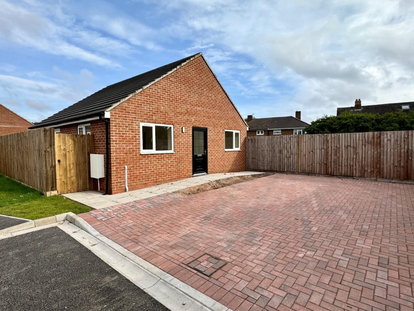 2 bedroom Detached house Let