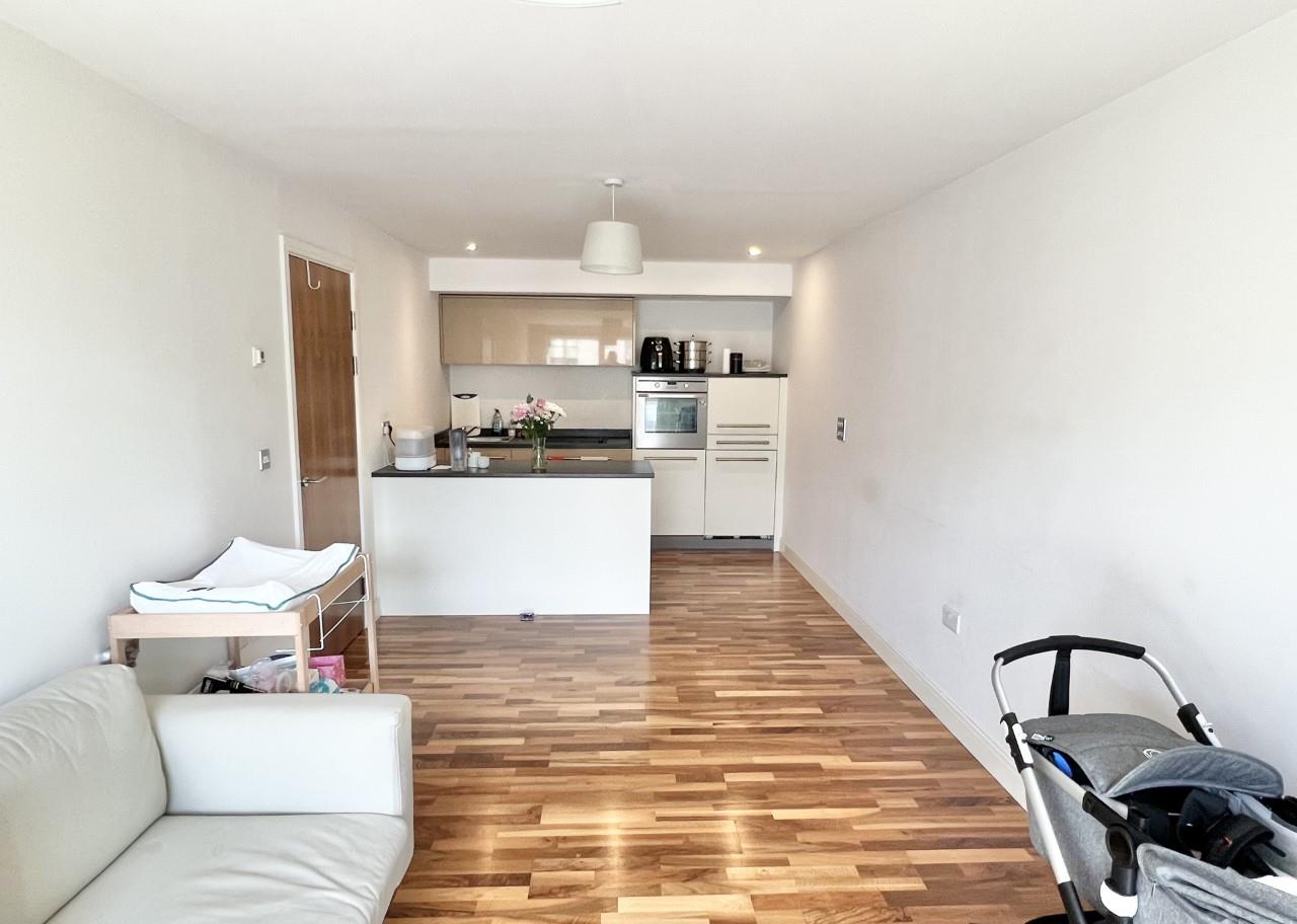 2 bedroom Apartment Let