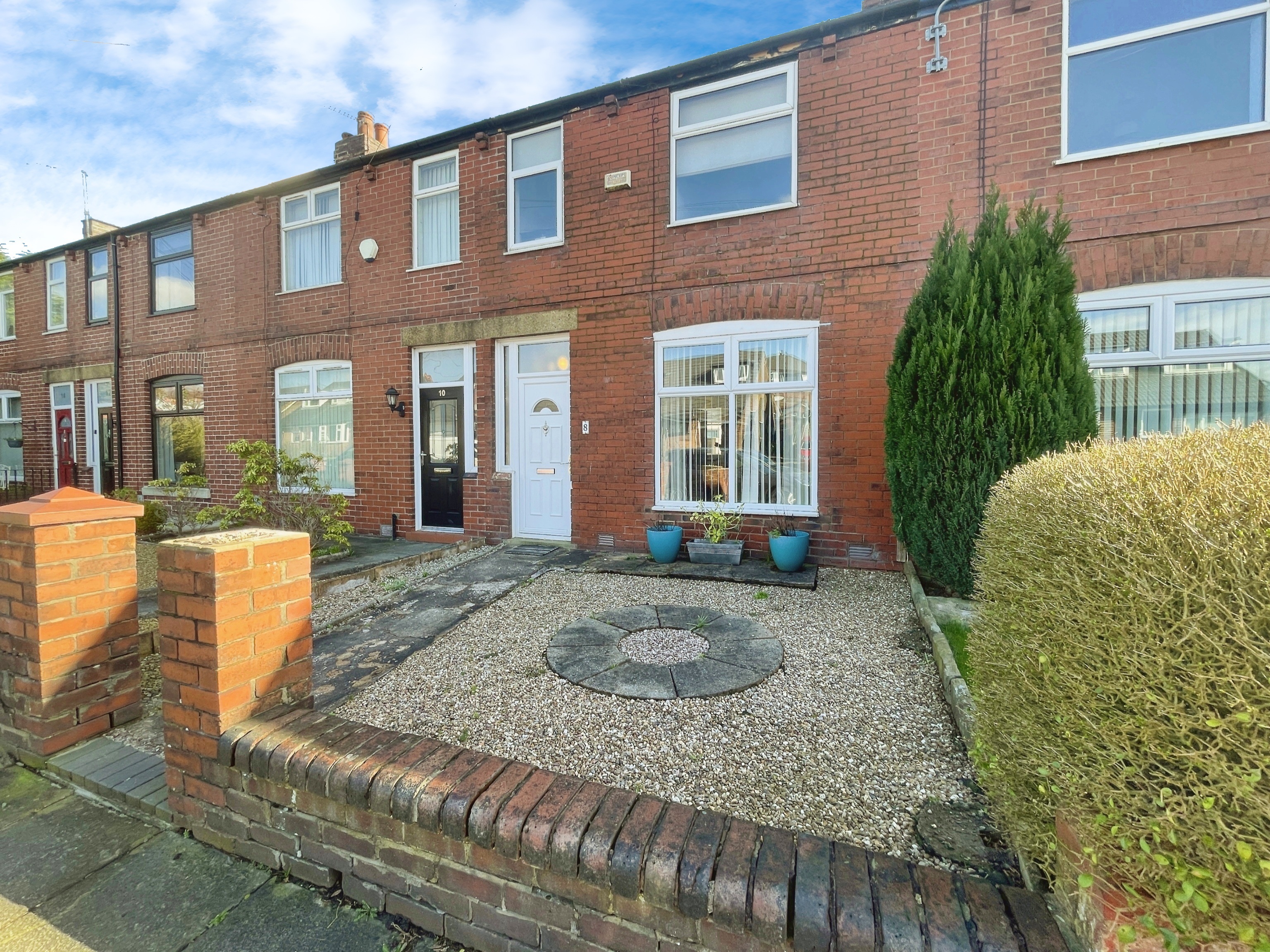 3 bedroom House For Sale