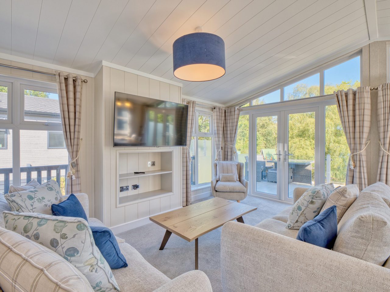 3 bedroom Lodge For Sale