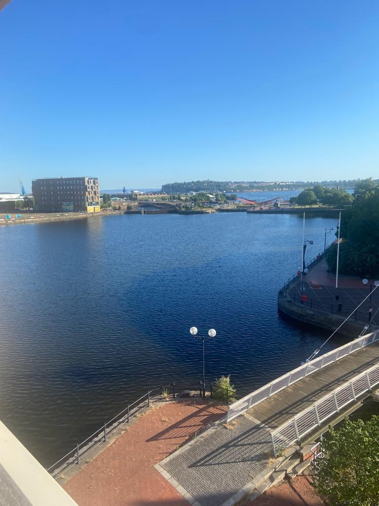2 bedroom Apartment To Let