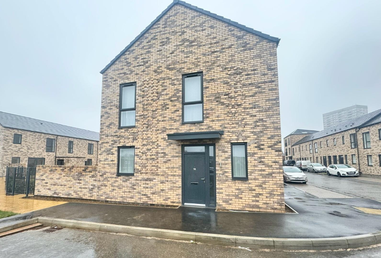 3 bedroom End of Terrace House Let