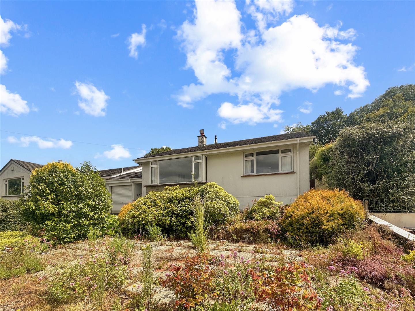 2 bedroom Detached House For Sale