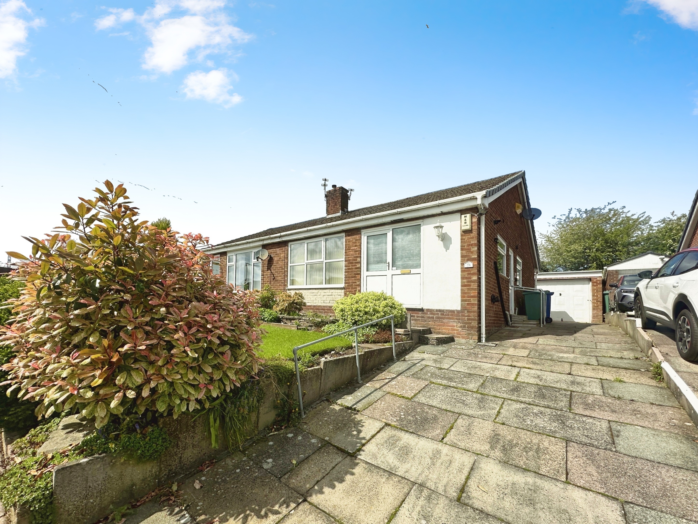 2 bedroom Bungalow For Sale