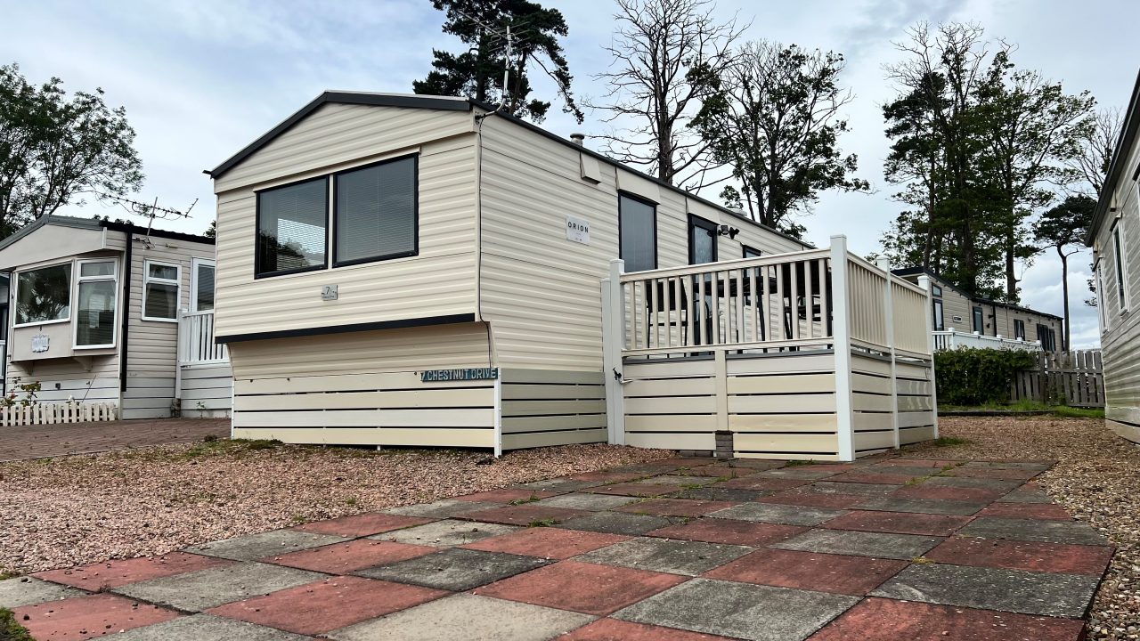 2 bedroom Static Home For Sale