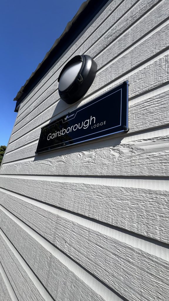 2 bedroom Property For Sale