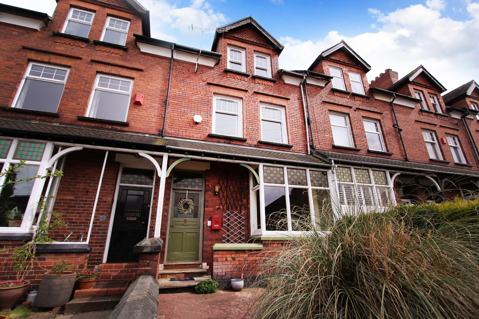 5 bedroom Townhouse For Sale