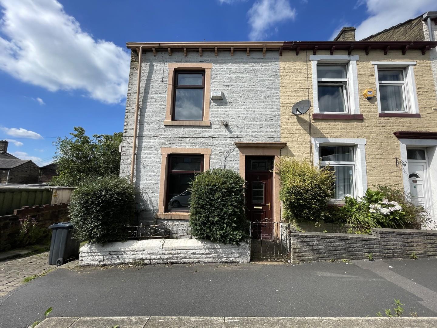 2 bedroom Terraced For Sale