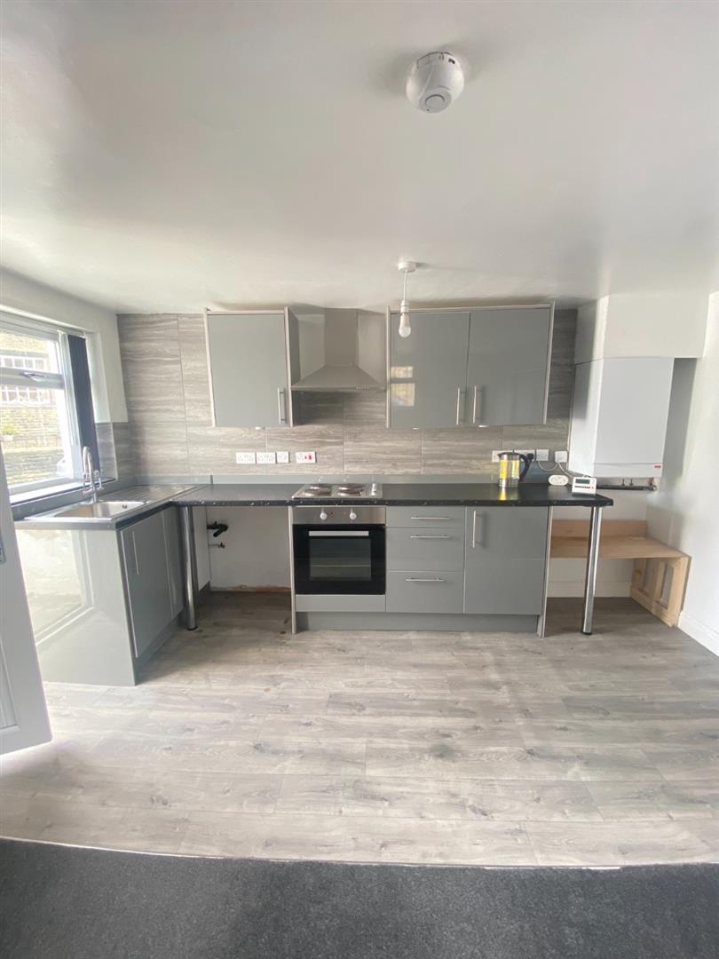 2 bedroom Terraced For Sale