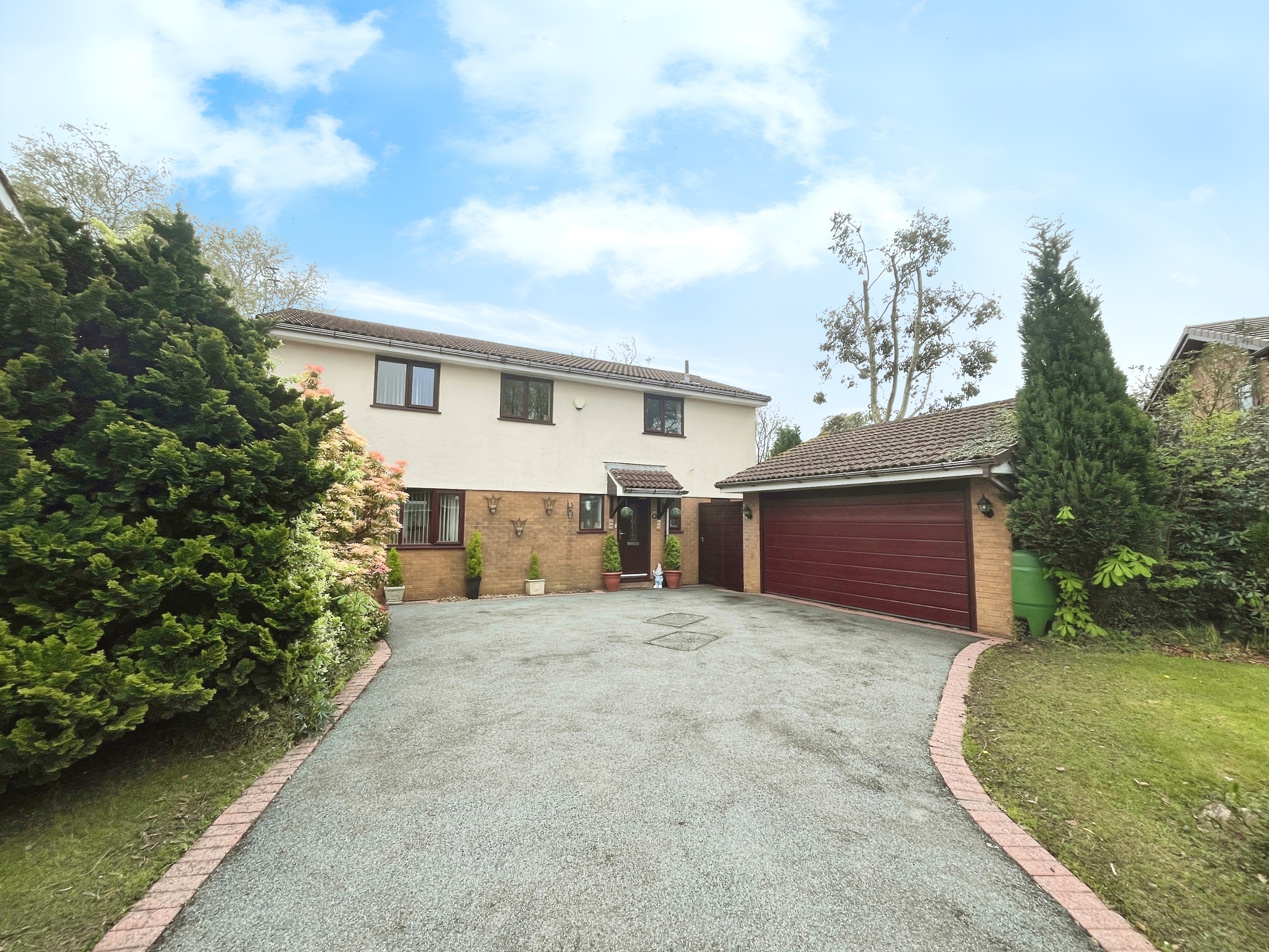 4 bedroom House (unspecified) SSTC