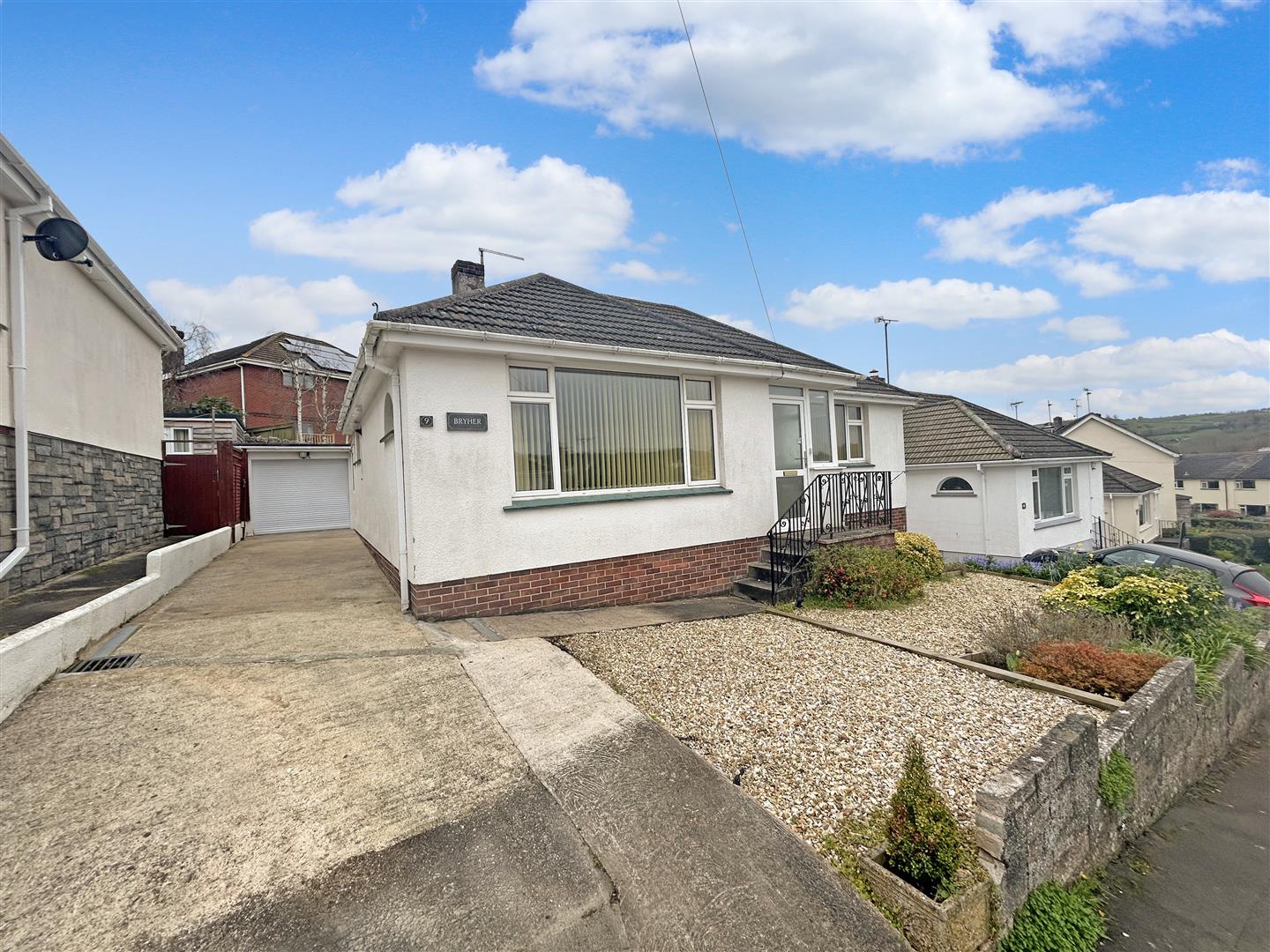 2 bedroom Detached House For Sale