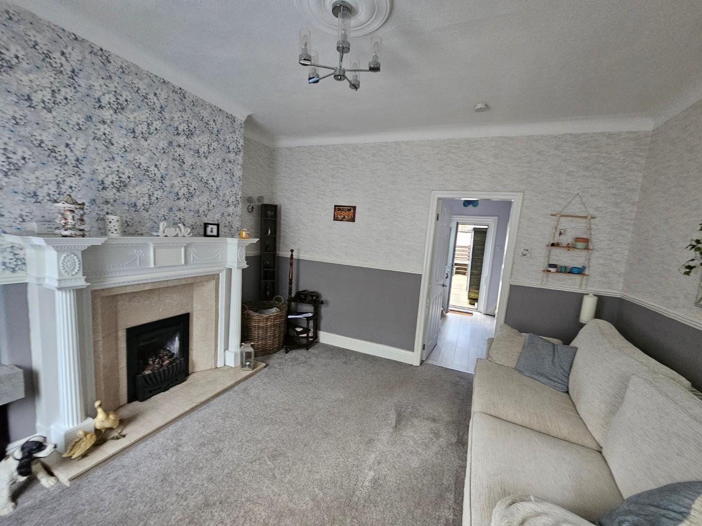 2 bedroom Terraced Under Offer