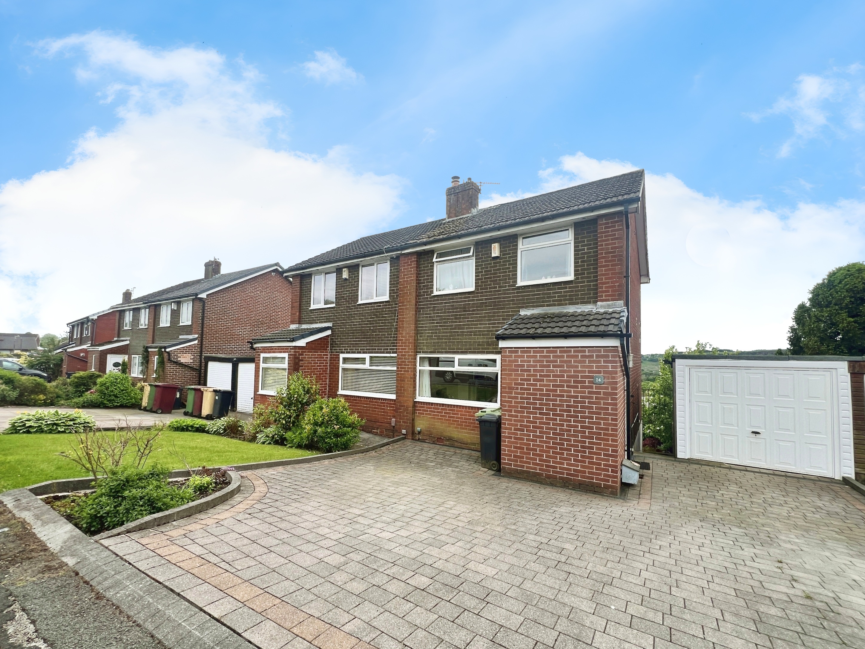 3 bedroom House For Sale