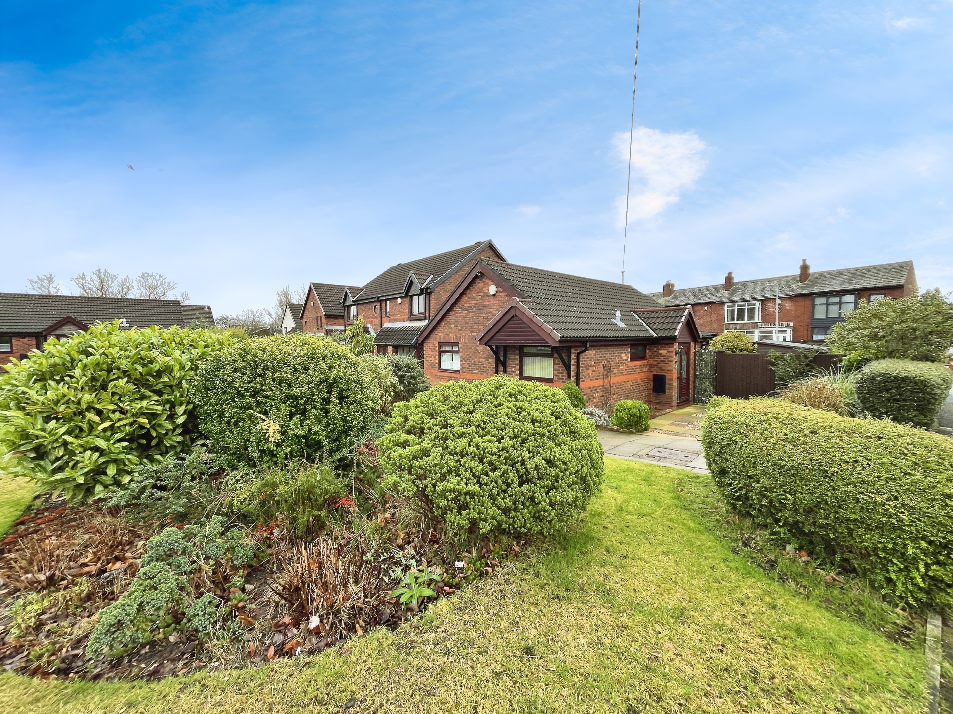 2 bedroom Bungalow For Sale