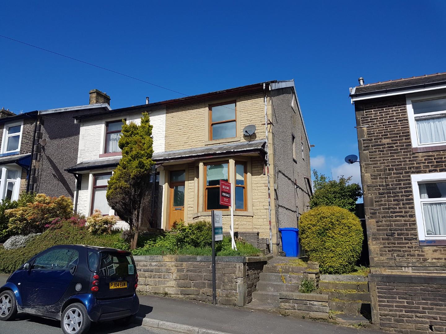 3 bedroom Semi-Detached Under Offer
