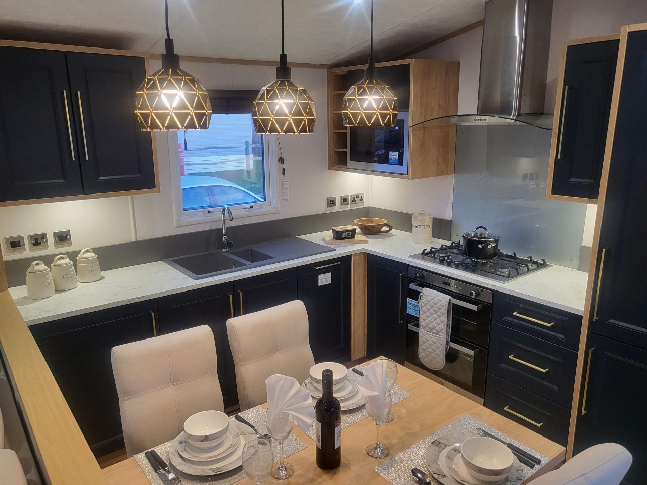 3 bedroom Lodge For Sale
