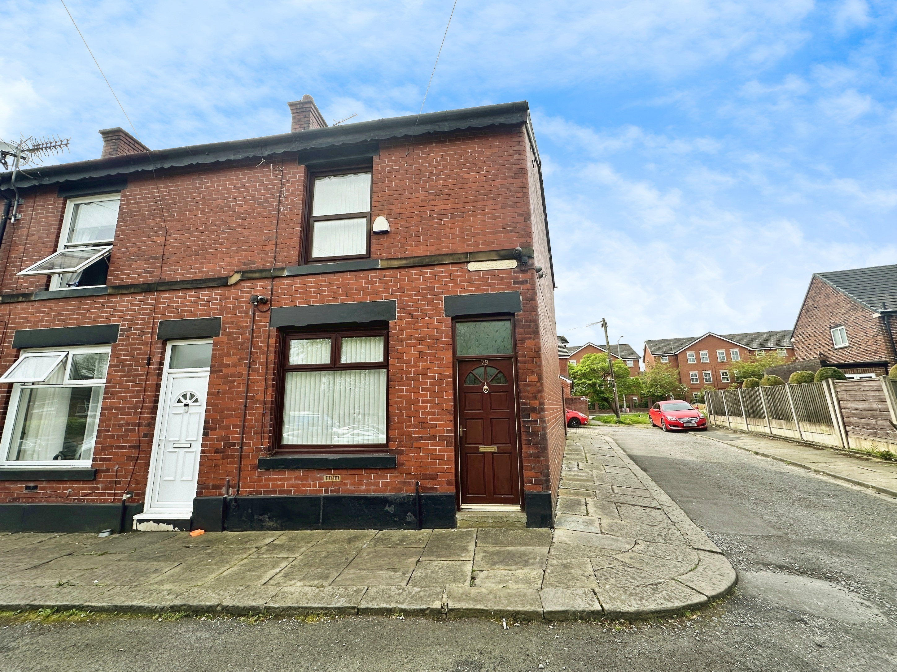 2 bedroom House SSTC