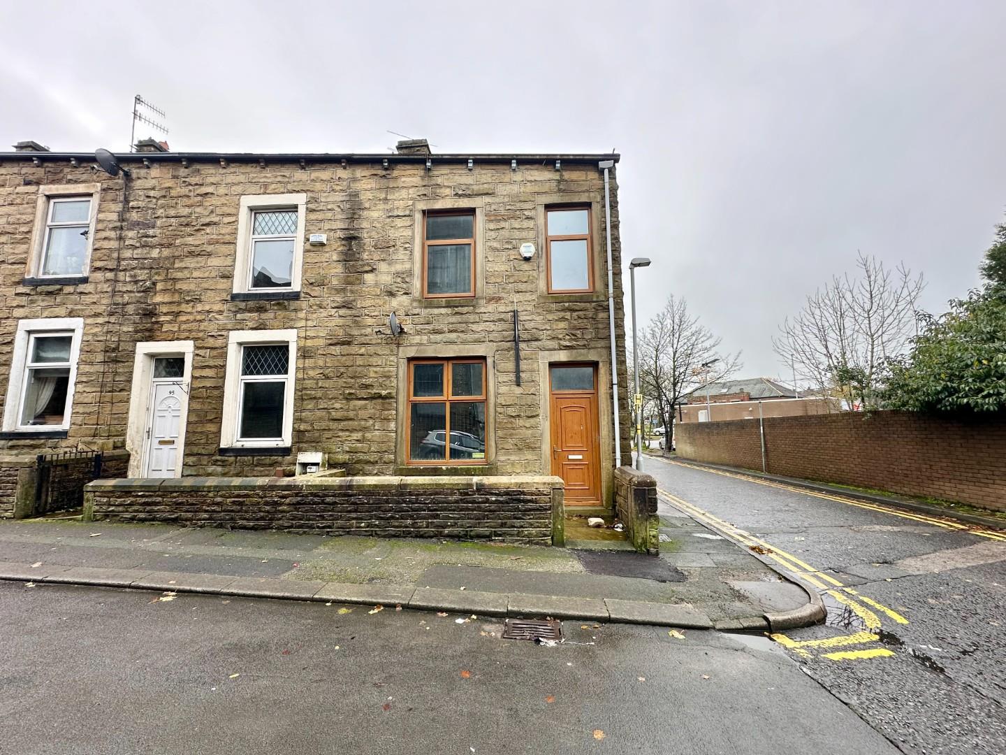 5 bedroom Terraced For Sale