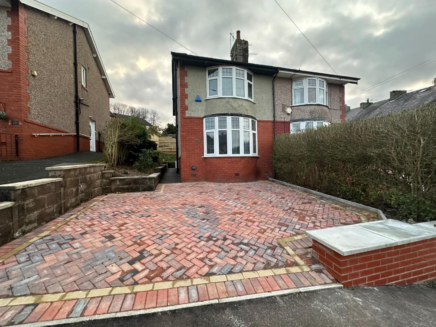2 bedroom Semi-Detached Under Offer