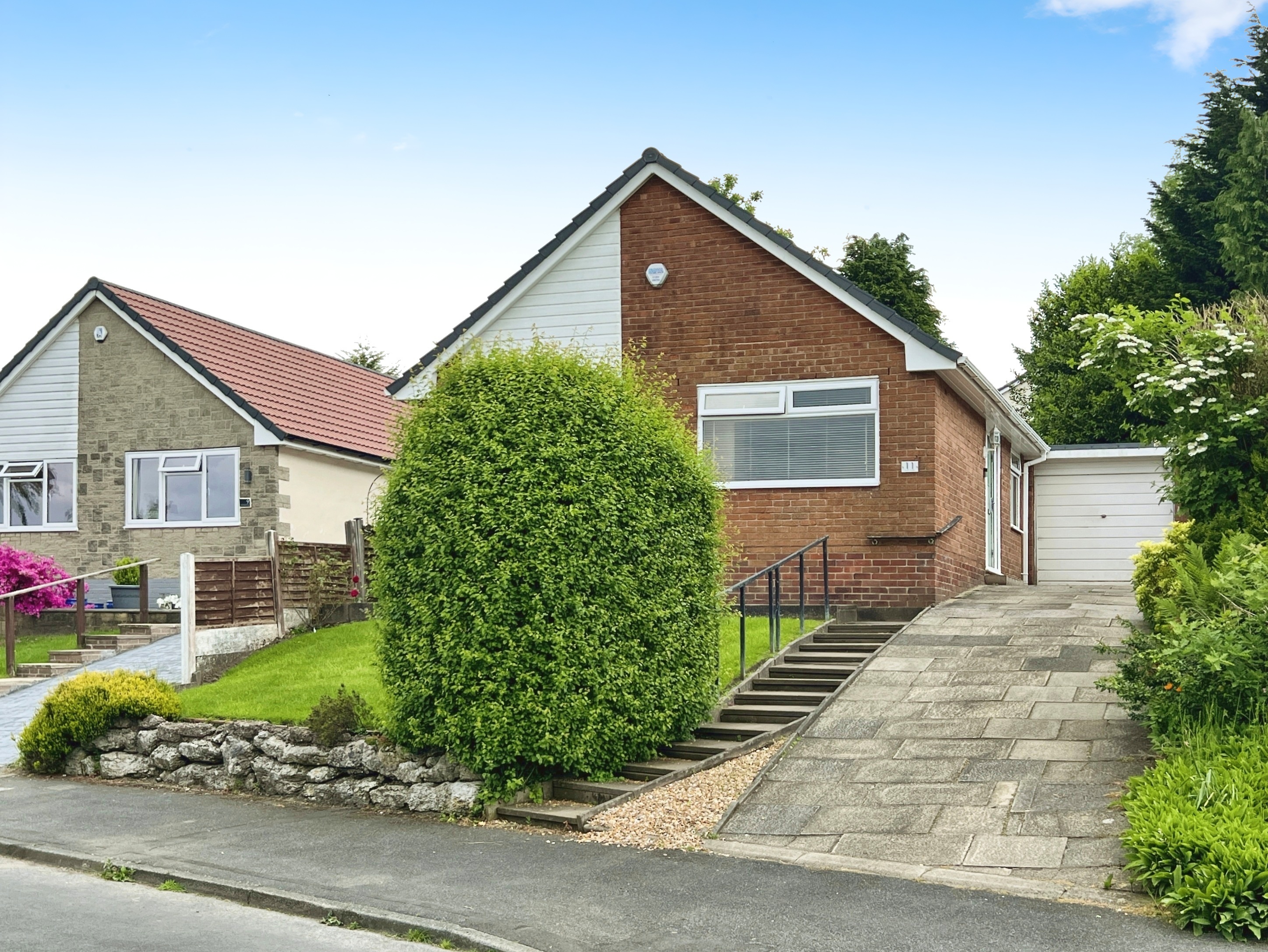 3 bedroom Bungalow For Sale