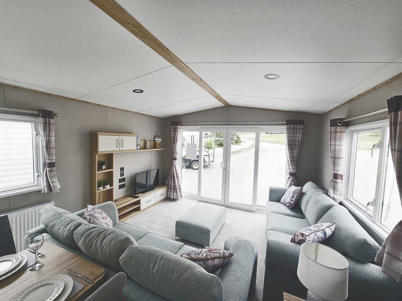 2 bedroom Static Home For Sale
