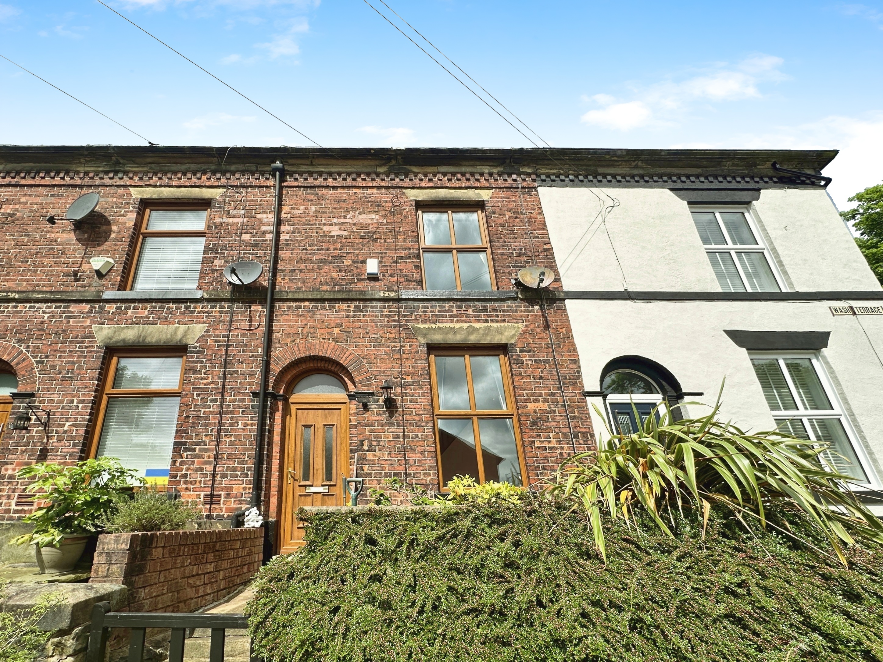 2 bedroom House For Sale