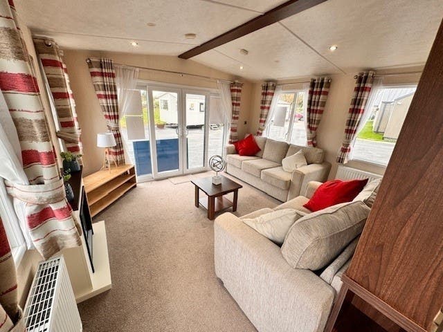 2 bedroom Static Home For Sale