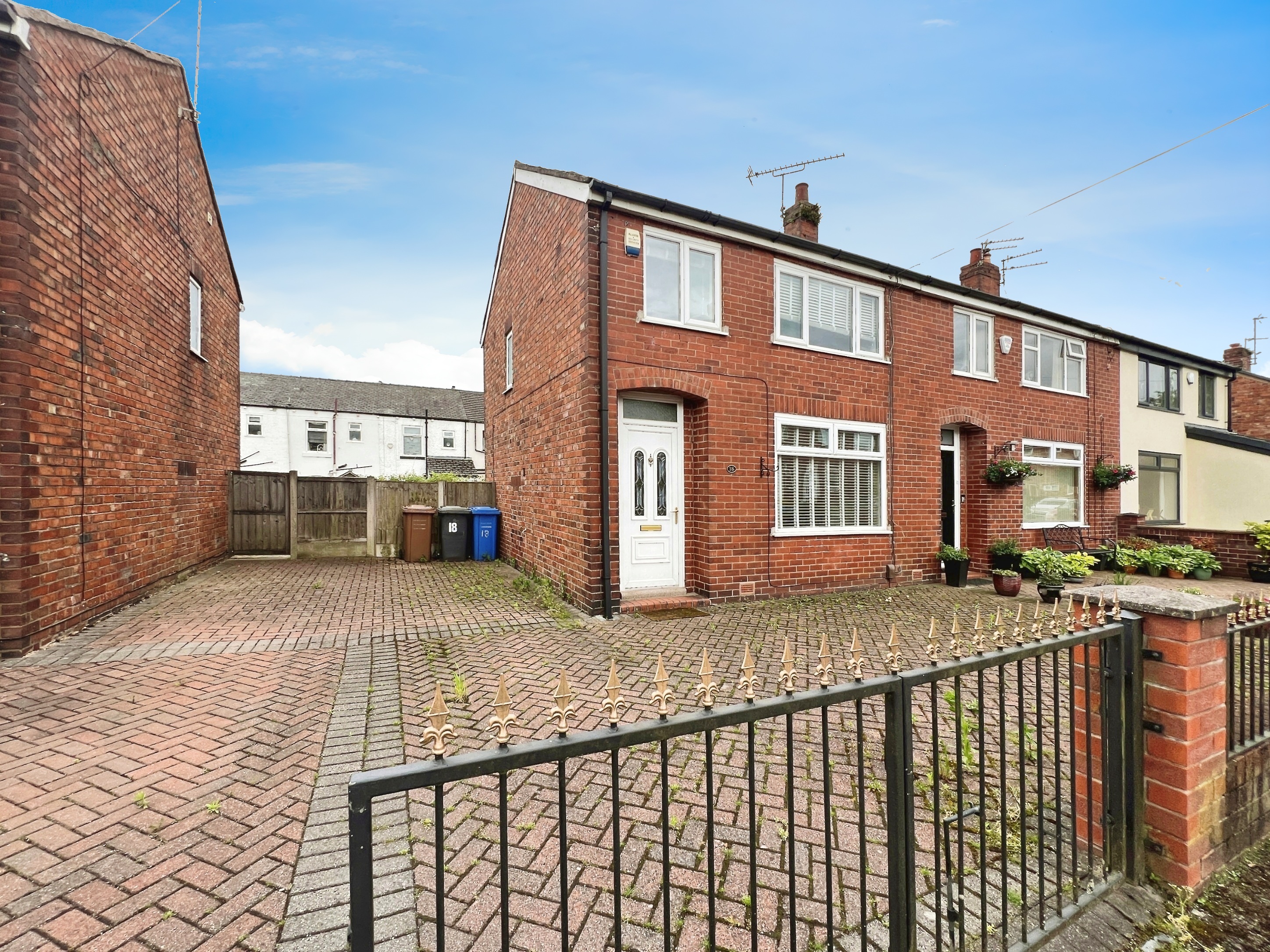 3 bedroom House SSTC