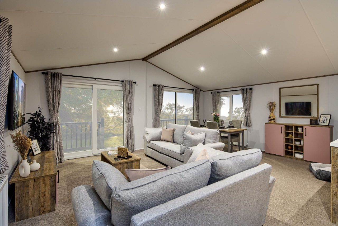 2 bedroom Lodge For Sale