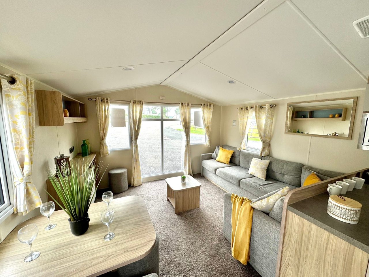 3 bedroom Static Home For Sale