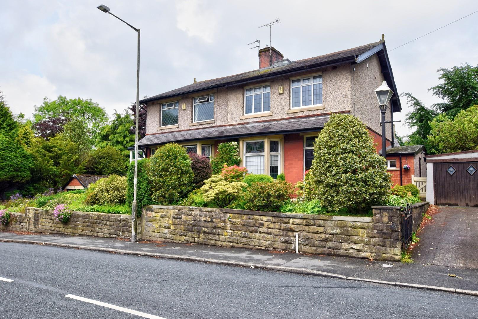 4 bedroom Semi-Detached For Sale