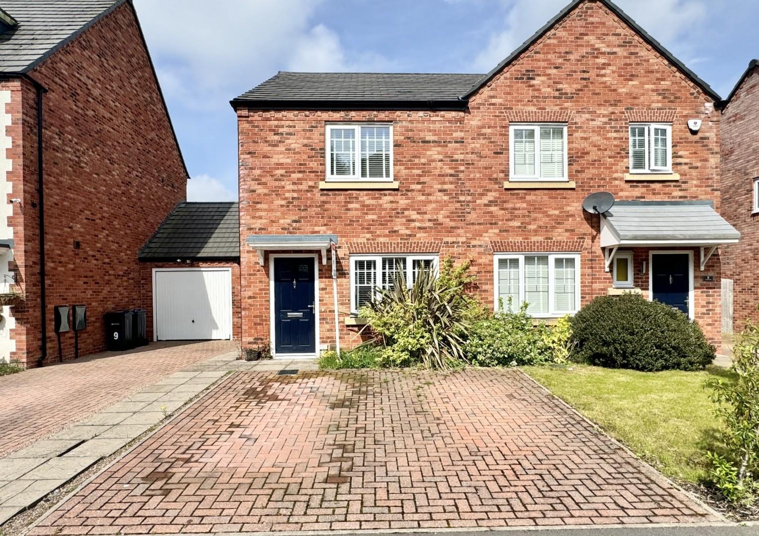 2 bedroom Semi-Detached House For Sale
