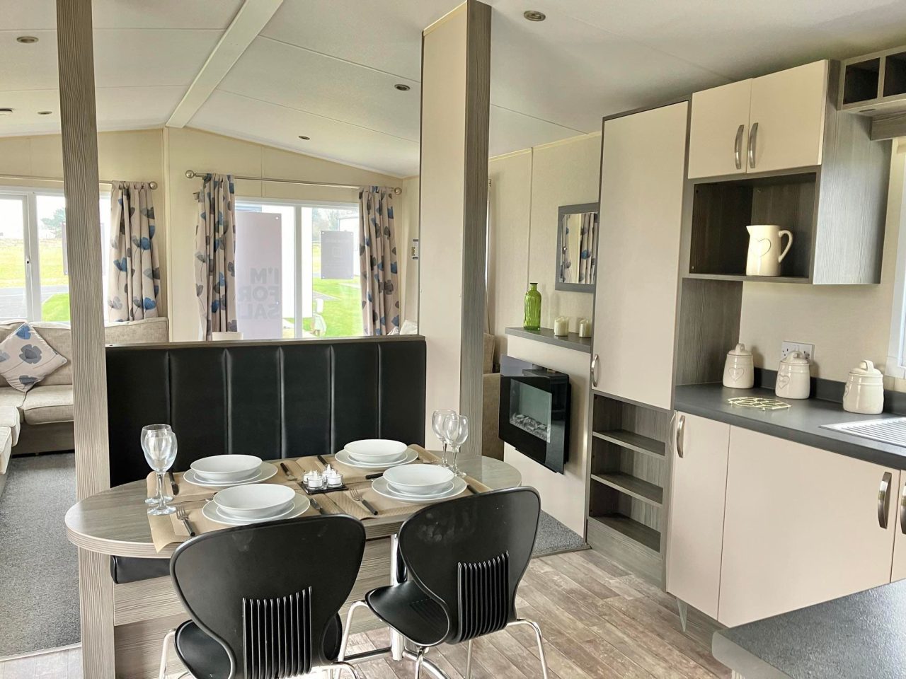 3 bedroom Lodge For Sale