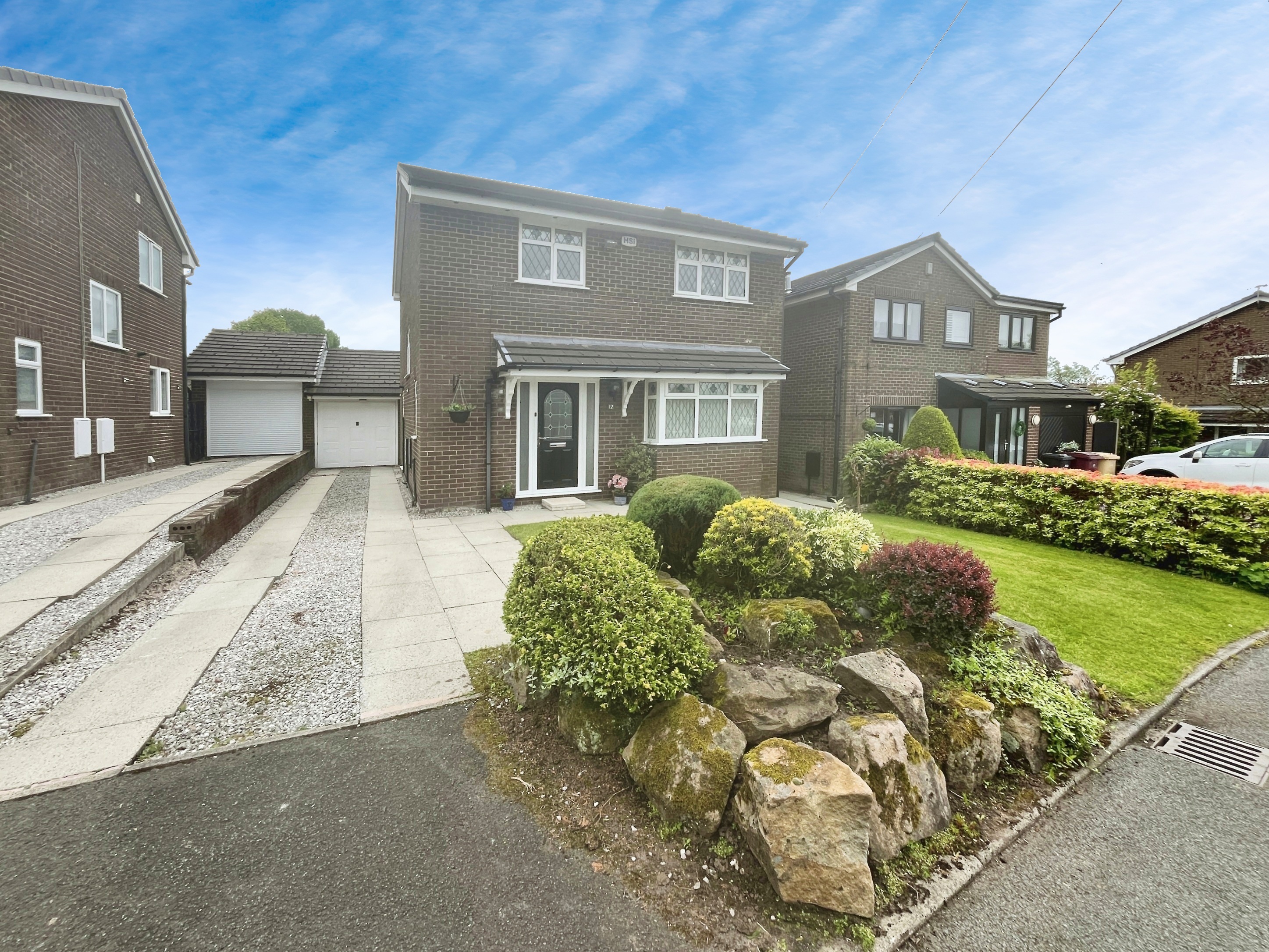 4 bedroom House For Sale