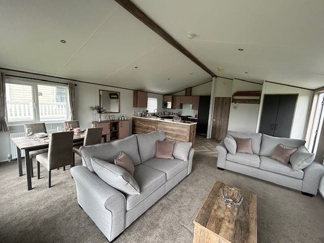 2 bedroom Lodge For Sale