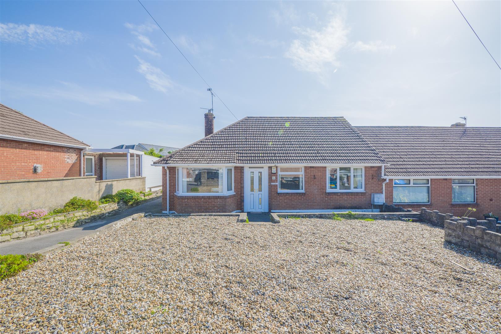 2 bedroom Detached House For Sale