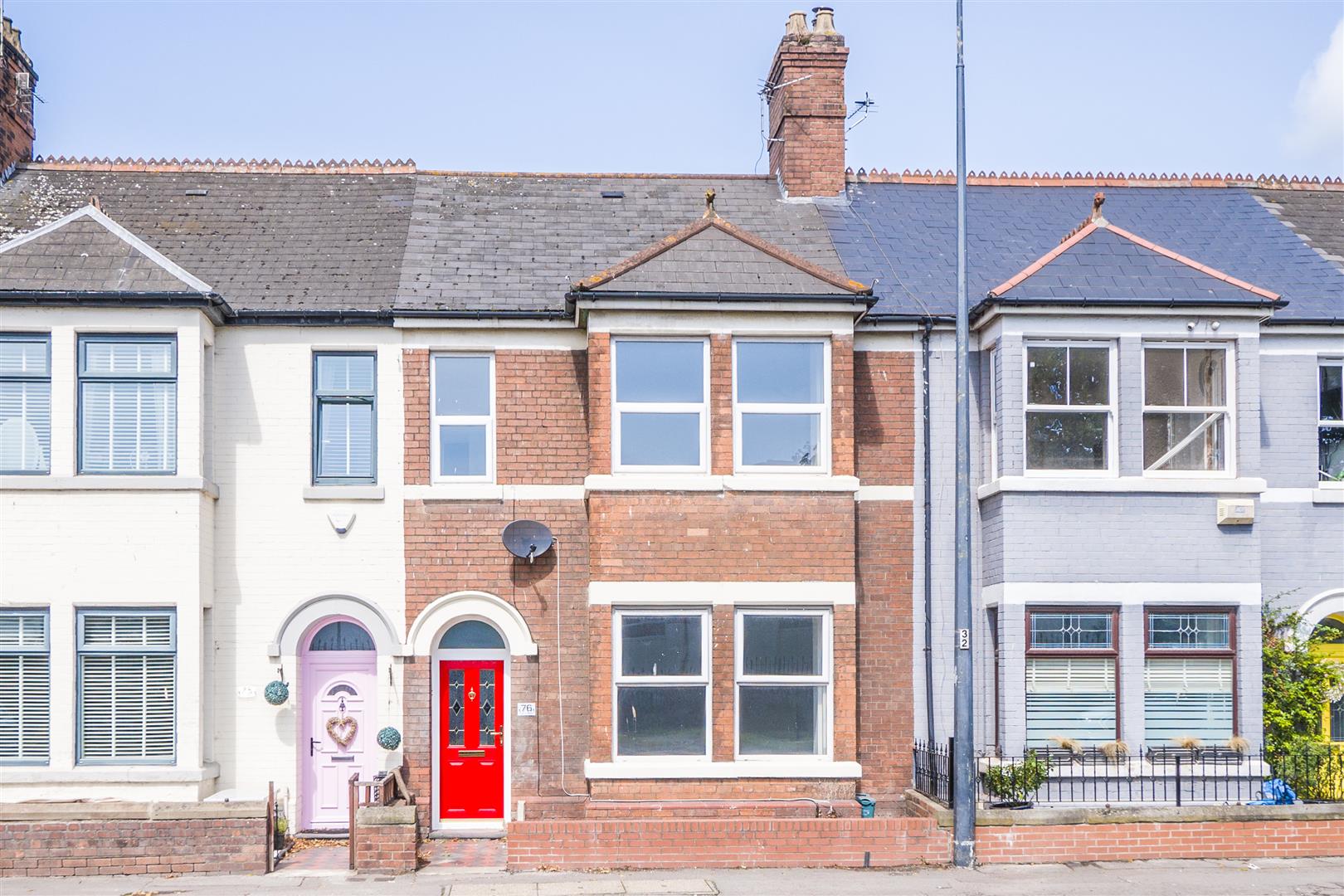 3 bedroom Terraced House For Sale